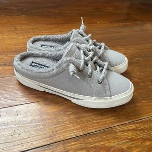 NWOB Women’s Sperry Crest Cozy Mule Sneaker in Gray SZ 6
